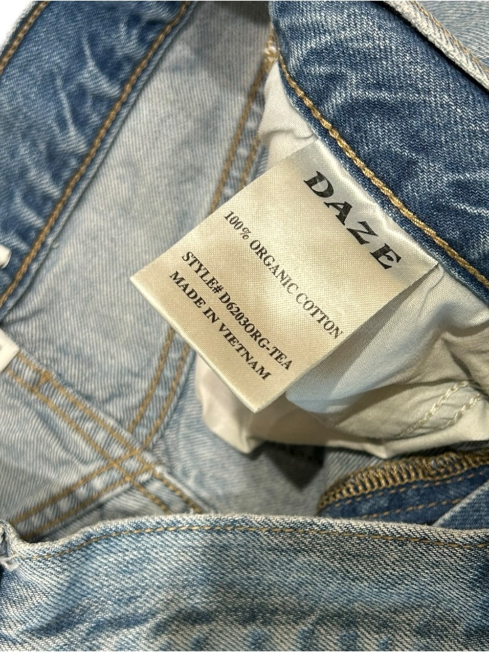 Daze Distressed High Rise Jeans Size 26 Light Wash Ripped Denim - Picture 5 of 5